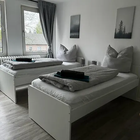 5-bett Im Boardinghaus Elisabeth アパート ディンスラーケン